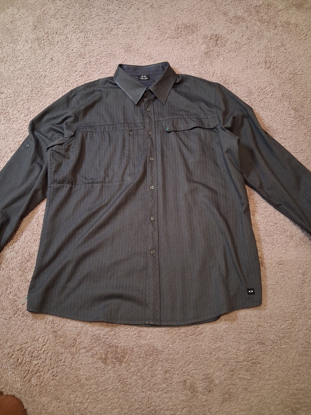 Oakley Men's Long Sleeve Button Down Shirt - Charcoal Gray